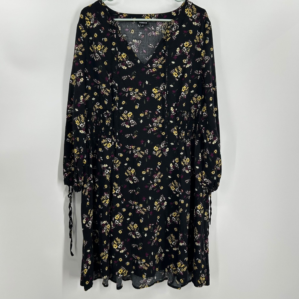 Torrid Black Floral V-Neck Smocked Waist Long Sleeve Dress Plus Size 2 2X 0778